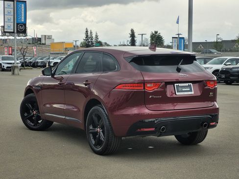 Used 2017 Jaguar F-PACE S image 7