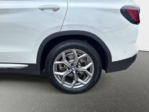 Used 2023 BMW X3 sDrive30i w/ Premium Package w/ZPA RWD image 11