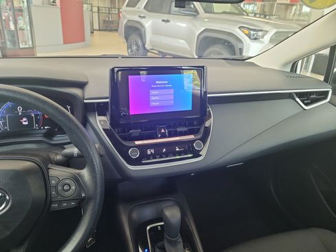 Used 2026 Toyota Corolla LE FWD image 17
