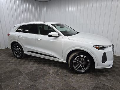 Used 2025 Audi Q5 Premium w/ Convenience Package