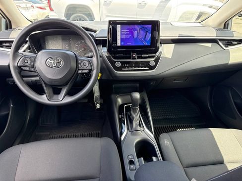 Used 2024 Toyota Corolla LE FWD image 29