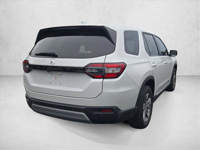 Used 2025 Honda Pilot EX-L image 6