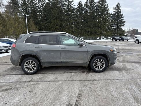 Used 2020 Jeep Cherokee Latitude Plus w/ Cold Weather Group image 5