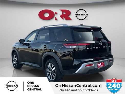 Used 2025 Nissan Pathfinder SL image 7