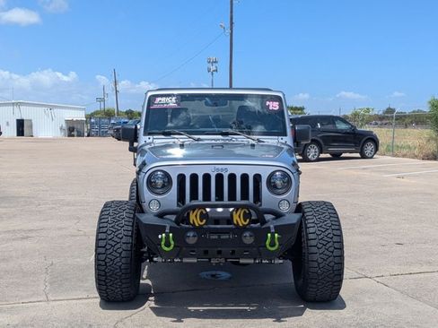 Used 2015 Jeep Wrangler Sport w/ Quick Order Package 23S AWD/4WD image 2