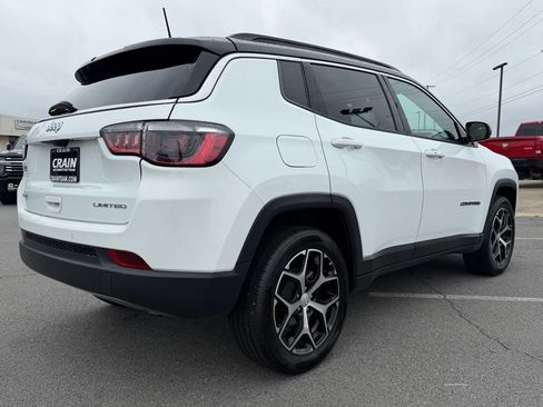 Used 2024 Jeep Compass Limited AWD/4WD image 7