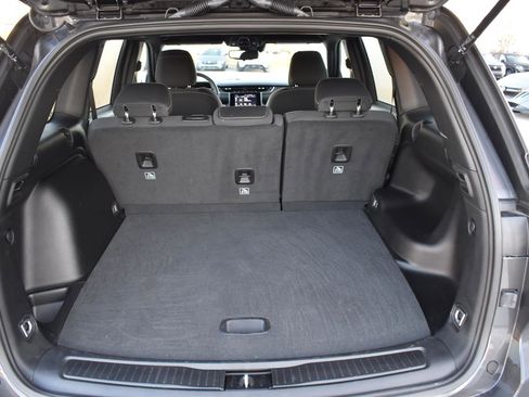 Used 2024 Jeep Grand Cherokee Laredo w/ Trailer Tow Package RWD image 47