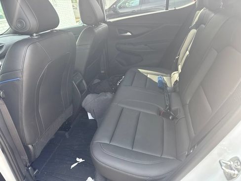 Used 2025 Buick Envista Sport Touring w/ Convenience I Package FWD image 13