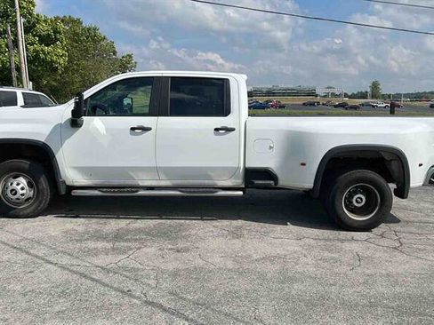 Used 2020 Chevrolet Silverado 3500 W/T w/ WT Safety Package image 4