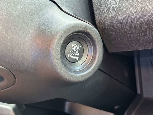 Used 2025 RAM ProMaster 2500 w/ Quick Order Package 22H SLT+ FWD image 17