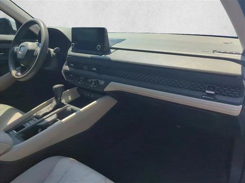 Used 2023 Honda Accord EX image 27