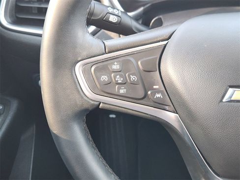 Used 2023 Chevrolet Equinox LT image 24