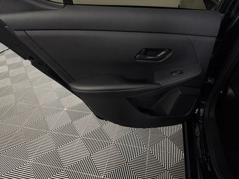 Used 2025 Nissan Sentra SV w/ Trunk Package FWD image 27