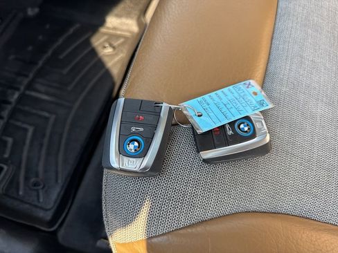 Used 2017 BMW i3 w/ Range Extender image 32