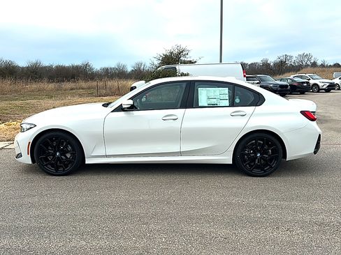 New 2026 BMW 330i Sedan w/ M Sport Package RWD image 5