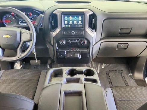 Used 2019 Chevrolet Silverado 1500 Custom w/ Custom Value Package AWD/4WD image 34