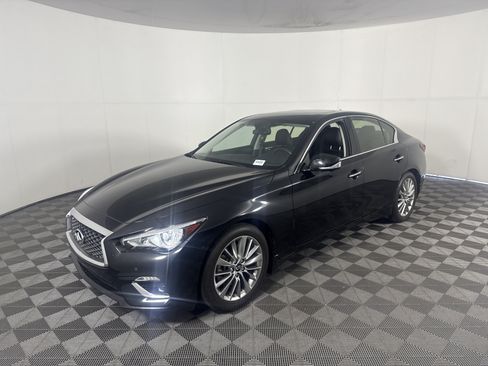 Used 2023 INFINITI Q50 Luxe w/ Cargo Package RWD image 8