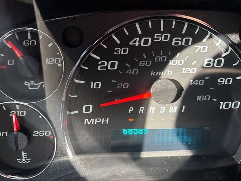 Used 2023 Chevrolet Express 2500 Work Van w/ Driver Convenience Package image 19