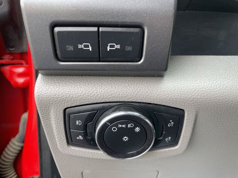 Used 2021 Ford F350 XLT w/ XLT Premium Package AWD/4WD image 16