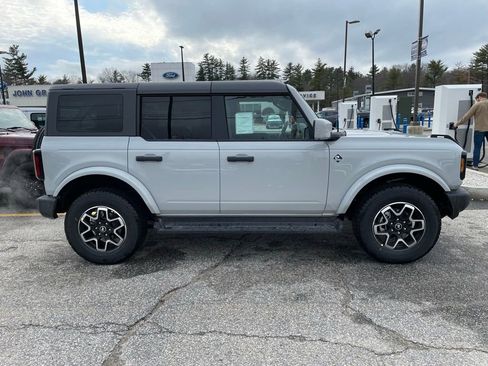 New 2026 Ford Bronco Outer Banks AWD/4WD image 3