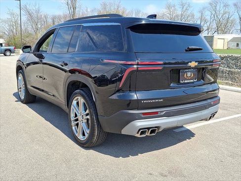New 2025 Chevrolet Traverse LT w/ Enhanced Driving Package FWD image 11