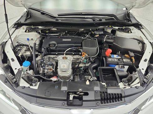 Used 2016 Honda Accord Sport image 16