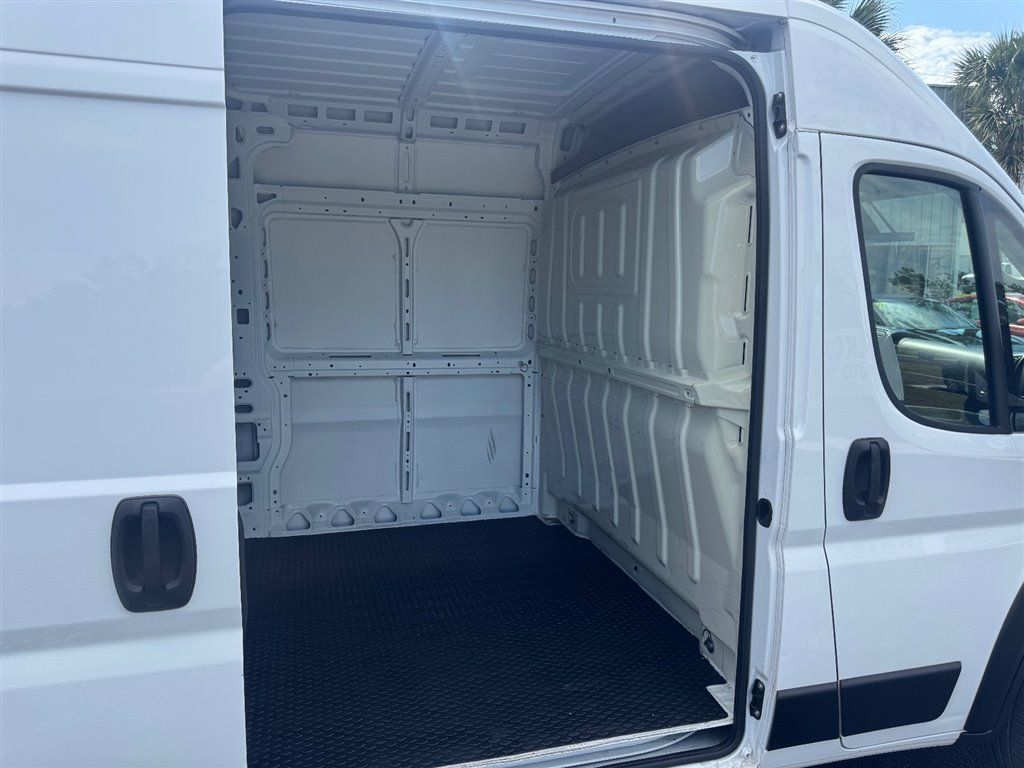 Used 2023 RAM ProMaster 2500 FWD image 22