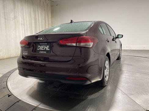 Used 2017 Kia Forte LX image 7