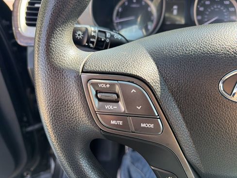 Used 2017 Hyundai Santa Fe Sport image 13