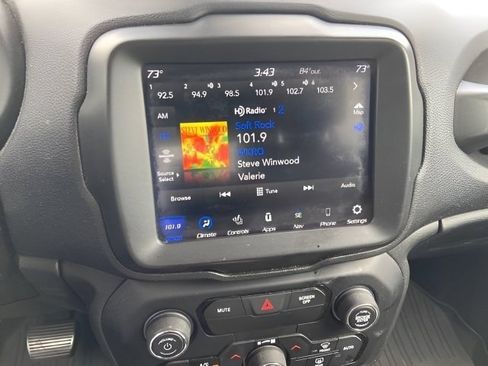 Used 2020 Jeep Renegade Altitude AWD/4WD image 21