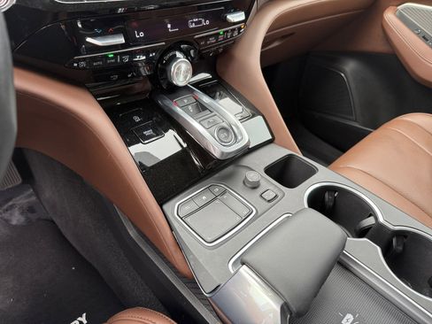 Used 2023 Acura MDX Technology image 13