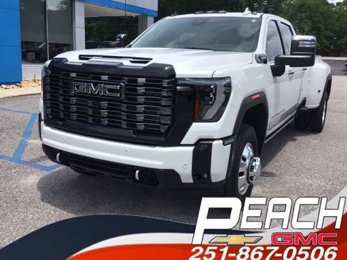 Used 2025 GMC Sierra 3500 Denali Ultimate AWD/4WD image 1