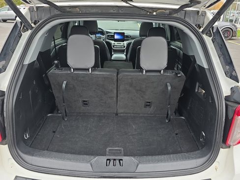 Certified 2024 Ford Explorer XLT w/ Equipment Group 202A image 12