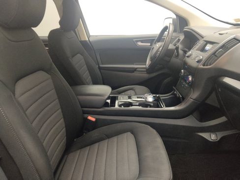 Used 2019 Ford Edge SE FWD image 21
