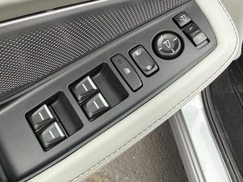 Certified 2026 Acura MDX SH-AWD w/ Technology Package image 11