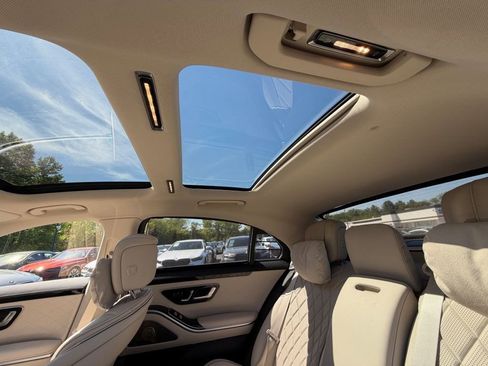 Used 2023 Mercedes-Benz S 580 4MATIC Sedan image 27