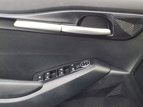 Used 2022 Kia Seltos LX image 24