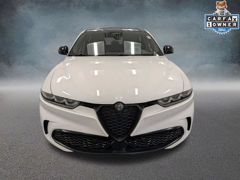 Used 2025 Alfa Romeo Tonale AWD/4WD image 2