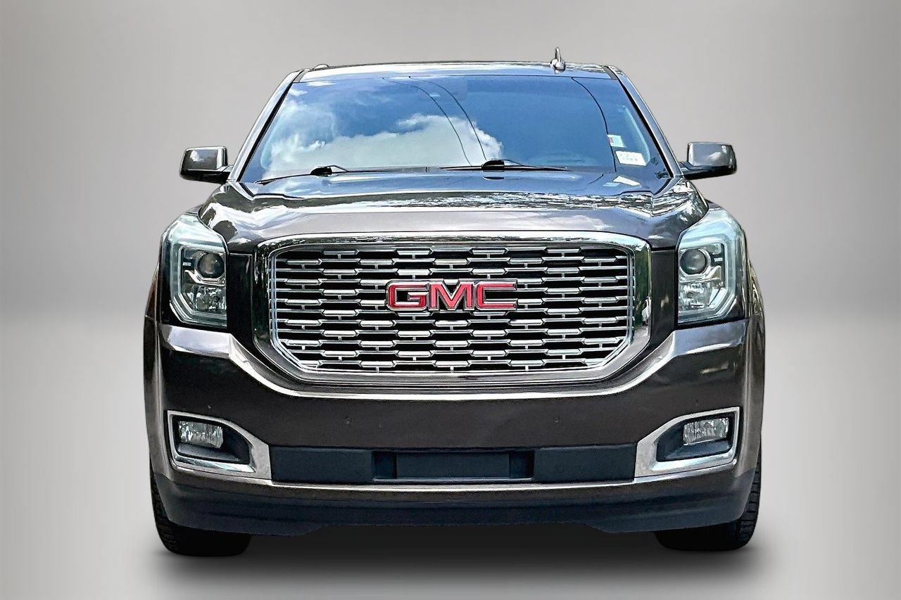 Used 2020 GMC Yukon Denali RWD image 3