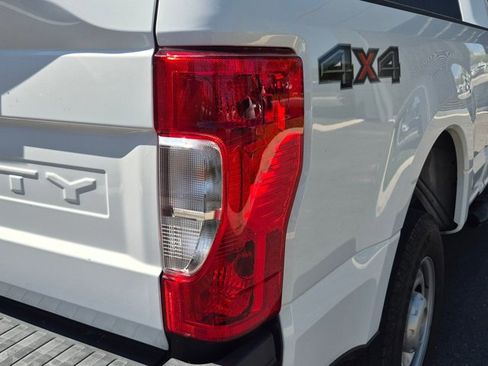 Used 2020 Ford F250 XL w/ Power Equipment Group image 8