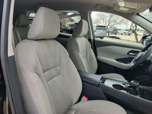 Used 2024 Nissan Rogue SV image 18