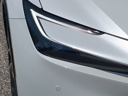 New 2026 Toyota Prius Plug-In Hybrid FWD image 10