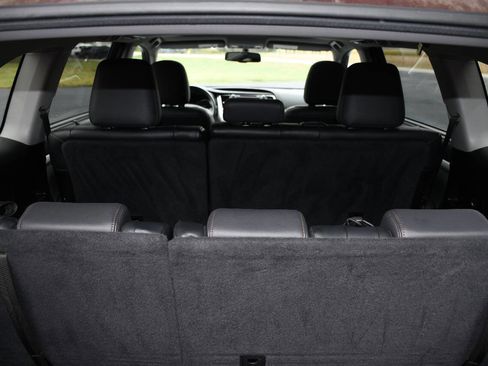 Used 2015 Toyota Highlander XLE image 22