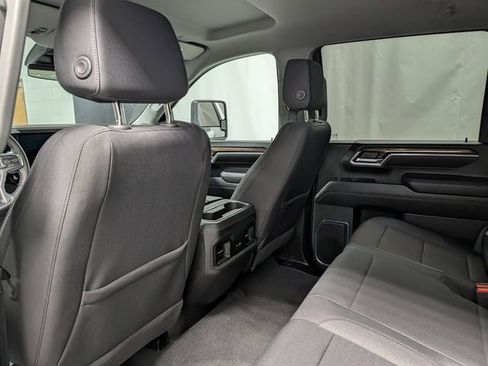 Used 2025 Chevrolet Silverado 2500 LT image 15