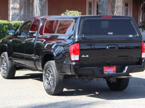 Used 2016 Toyota Tacoma SR w/ SR Convenience Package AWD/4WD image 6