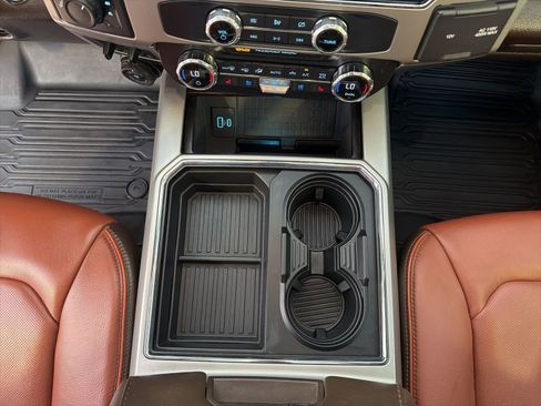 Used 2022 Ford F250 King Ranch w/ King Ranch Ultimate Package AWD/4WD image 27