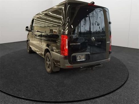 Used 2023 Mercedes-Benz Sprinter 2500 image 4