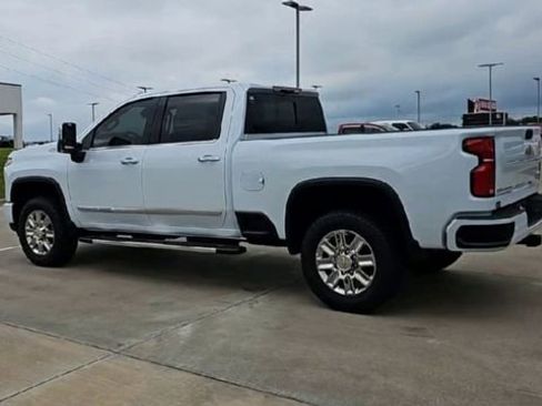 New 2026 Chevrolet Silverado 2500 High Country AWD/4WD image 6