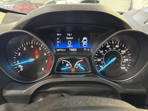 Used 2019 Ford Escape SE AWD/4WD image 16