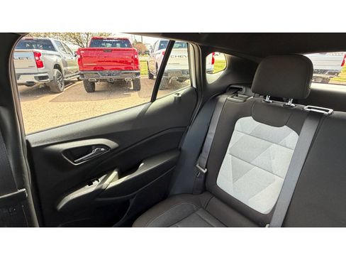 Certified 2024 Chevrolet Trax RS w/ Driver Confidence Package image 22